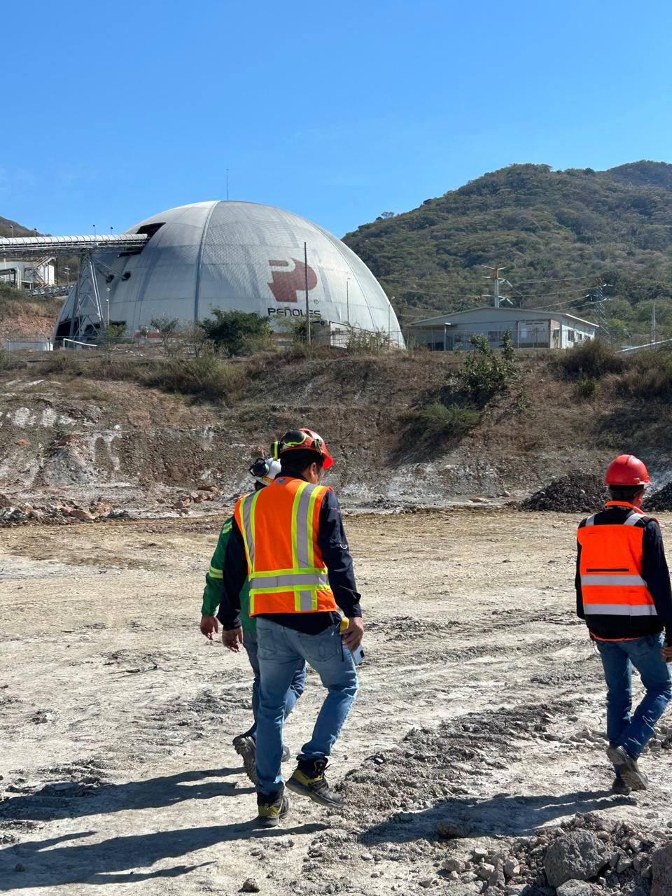 Actividad del equipo UM MINING en campo